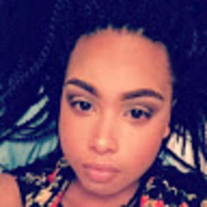 Meet your Posher, Monique